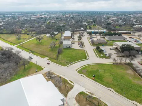 802 Office Park Cir Office Park Cir, Lewisville, TX 75057