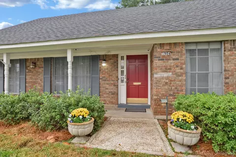 1904 Bey St, Bossier City, LA 71112