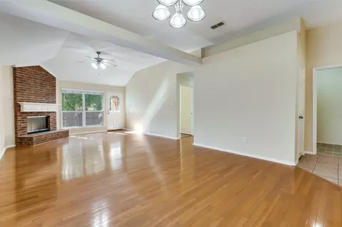 Living - 816 E Huitt Ln, Euless, TX 76040 photo 4 of 6