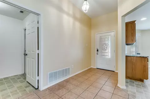 Entry Way - 816 E Huitt Ln, Euless, TX 76040 photo 2 of 2