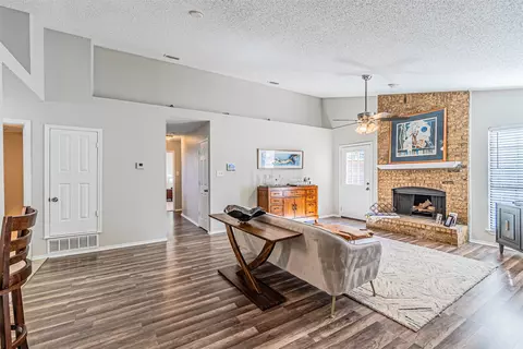 4100 Staghorn Cir N, Fort Worth, TX 76137