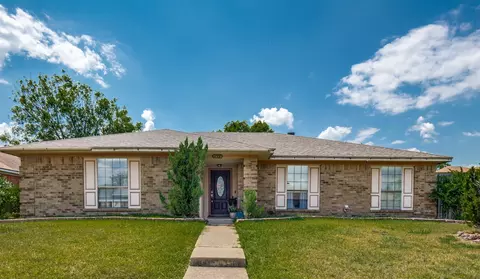 2613 Independence Dr, Mesquite, TX 75150