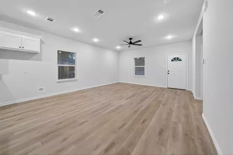 Living - 106 Comanche Dr, Mabank, TX 75156 photo 2 of 3