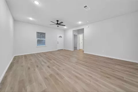 Living - 106 Comanche Dr, Mabank, TX 75156 photo 1 of 3