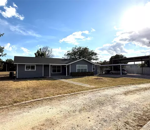 Exterior - 903 E Hall St, Bangs, TX 76823 photo 8 of 8