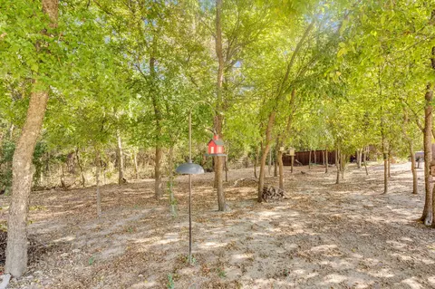 Exterior - 811 San Saba E, Midlothian, TX 76065 photo 9 of 11