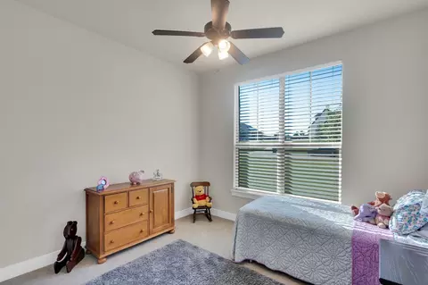 Bedroom - 811 San Saba E, Midlothian, TX 76065 photo 3 of 5