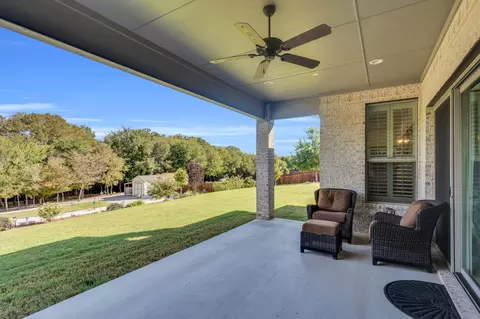 Exterior - 811 San Saba E, Midlothian, TX 76065 photo 4 of 11