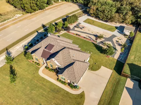 View/Area - 811 San Saba E, Midlothian, TX 76065 photo 2 of 3