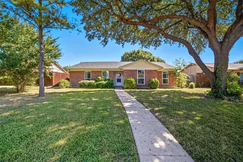 1518 Creekwood Ln, Mesquite, TX 75149
