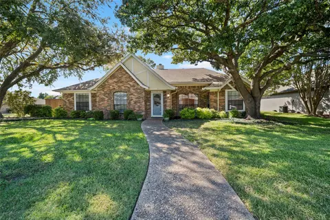 2829 Lawndale Dr, Plano, TX 75023