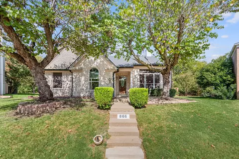 866 Sonora Ln, Grand Prairie, TX 75052