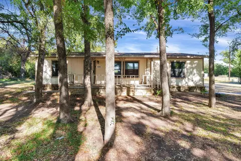 505 Cedar Ln, Tolar, TX 76476 photo 3