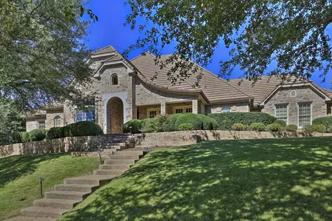 6800 Saint Andrews Ct, Fort Worth, TX 76132