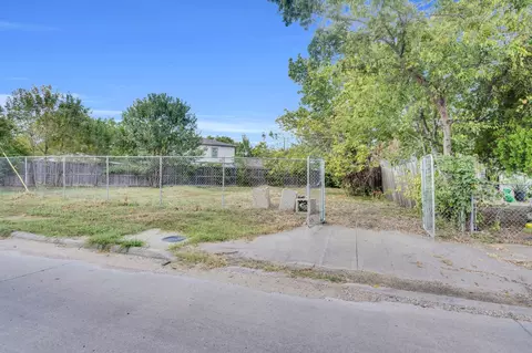 3519 Weisenberger Dr, Dallas, TX 75212