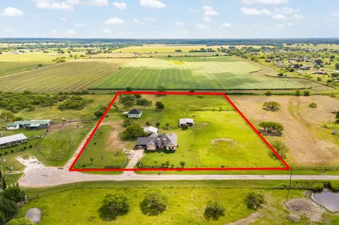 3309 Apple Ct, Cleburne, TX 76031