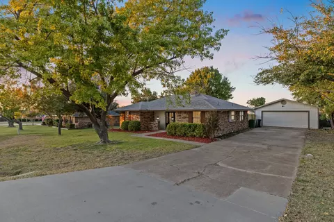 Exterior - 403 E 8th St, Prosper, TX 75078 photo 2 of 9