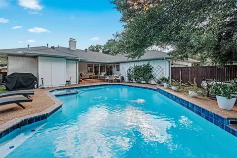 Exterior - 807 E Spring Valley Rd, Richardson, TX 75081 photo 6 of 9