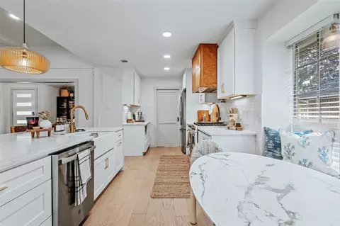 Kitchen - 807 E Spring Valley Rd, Richardson, TX 75081 photo 2 of 5