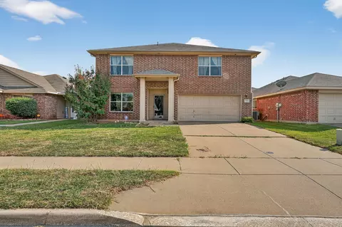 7004 Sylvan Meadows Dr, Fort Worth, TX 76120