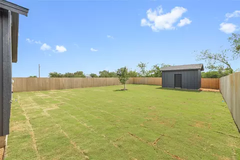 1004 E Highland, Comanche, TX 76442 photo 21