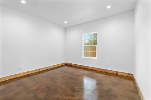 1004 E Highland, Comanche, TX 76442 photo 14