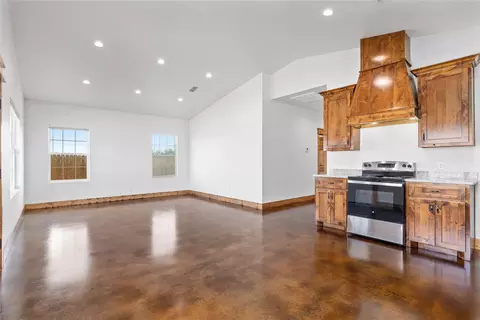 1004 E Highland, Comanche, TX 76442 photo 7