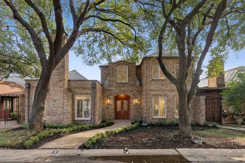 6 Saint Laurent Pl, Dallas, TX 75225