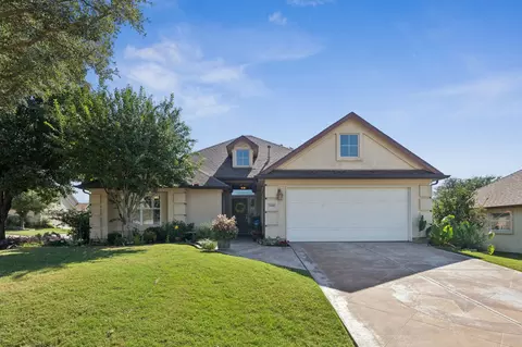 11001 Southerland Dr, Denton, TX 76207