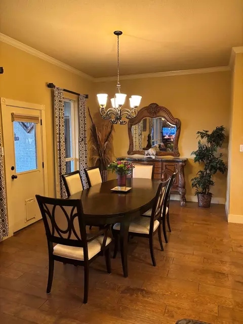Dining - 2245 Nottaway Dr, Cleburne, TX 76033 photo 1 of 1