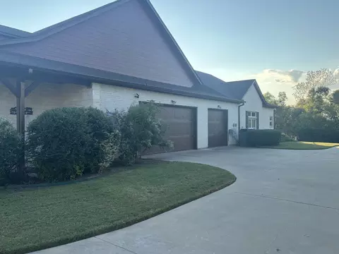 Exterior - 2245 Nottaway Dr, Cleburne, TX 76033 photo 3 of 8