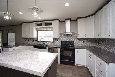 1621 Fm 87, Bonham, TX 75418