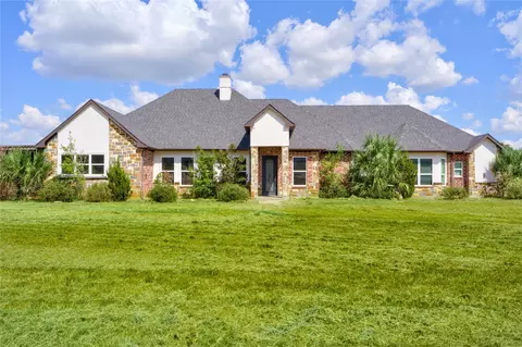 105 Waldrum Rd, Combine, TX 75159