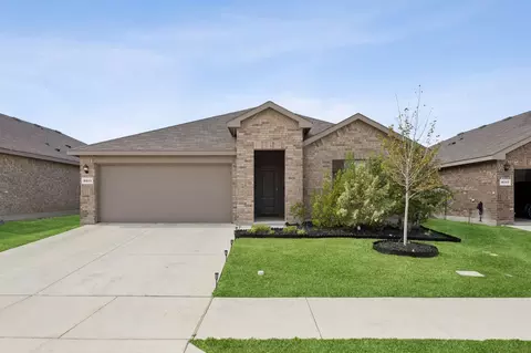 9513 Doverglen Dr, Fort Worth, TX 76131