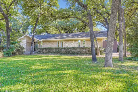 3106 Woodford Dr, Arlington, TX 76013