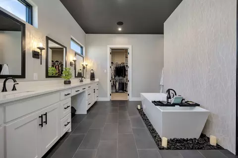 Bath - 2146 Sicily Ln, Haslet, TX 76052 photo 1 of 6
