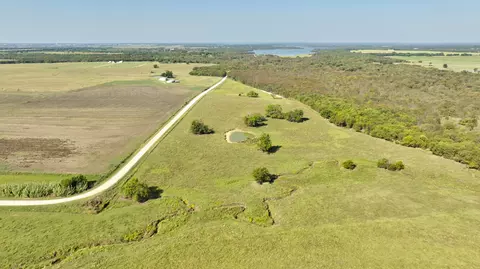 View/Area - 831 Baker Rd, Pilot Point, TX 76258 photo 13 of 15