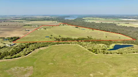 View/Area - 831 Baker Rd, Pilot Point, TX 76258 photo 2 of 15