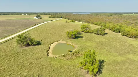 View/Area - 831 Baker Rd, Pilot Point, TX 76258 photo 14 of 15