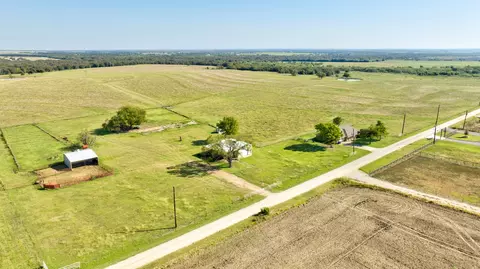 View/Area - 831 Baker Rd, Pilot Point, TX 76258 photo 7 of 15