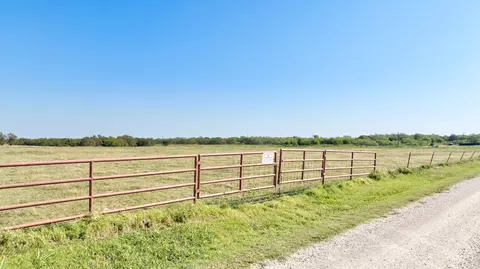 Other - 831 Baker Rd, Pilot Point, TX 76258 photo 6 of 11