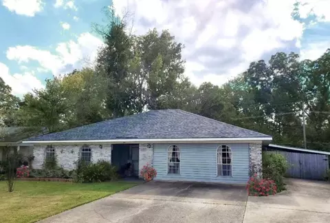 11140 Parkside Dr, Shreveport, LA 71115
