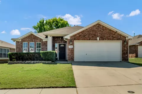 1416 Broken Spoke Ct, Fort Worth, TX 76131