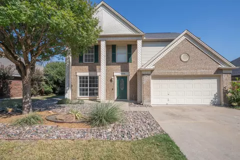 7020 Thomas Pl, Watauga, TX 76148