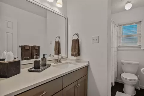 Bath - 1225 Devonshire Ln, Mesquite, TX 75150 photo 3 of 3