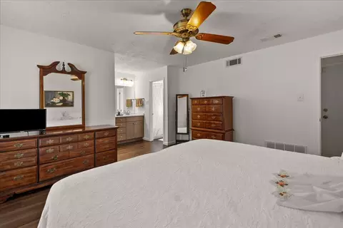 Bedroom - 1225 Devonshire Ln, Mesquite, TX 75150 photo 2 of 3