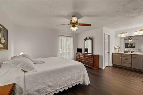 Bedroom - 1225 Devonshire Ln, Mesquite, TX 75150 photo 3 of 3