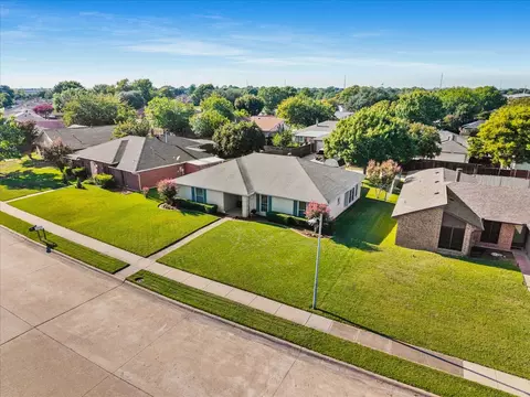 View/Area - 1225 Devonshire Ln, Mesquite, TX 75150 photo 2 of 4