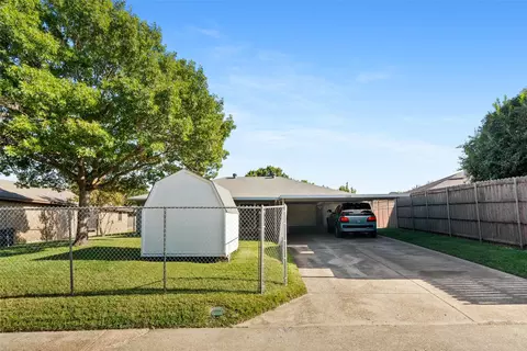 Exterior - 1225 Devonshire Ln, Mesquite, TX 75150 photo 3 of 3