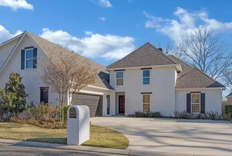 8927 Beau Chasse Dr, Shreveport, LA 71115